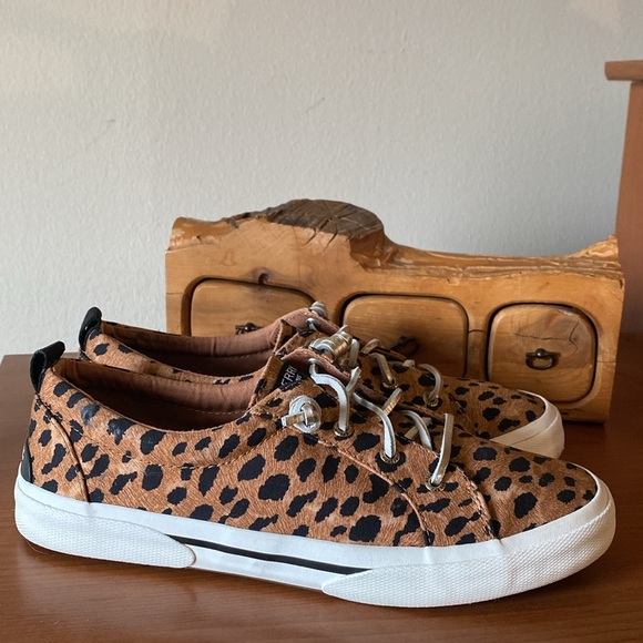 Sperry Pier Wave Leopard Print Boat Shoes - Picture 4 of 9